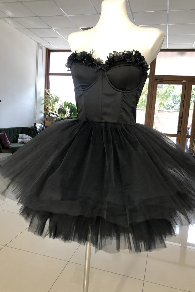 Black Sweetheart Tulle Short Homecoming Dress, Appliques Preppy Dress chh0168